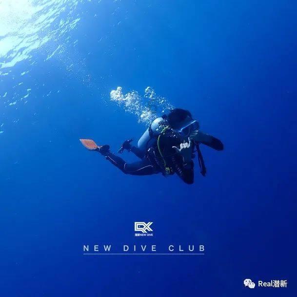四年前小红比爸爸小27岁爸爸今年的年龄是小红的4倍爸爸和小红今年分别是多少+?-探索兴趣,分享有趣!
